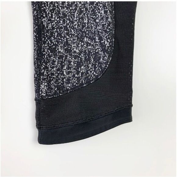 Lululemon Fit Physique High-Rise Crop Legging Jacquard Black White 2 - Picture 5 of 8